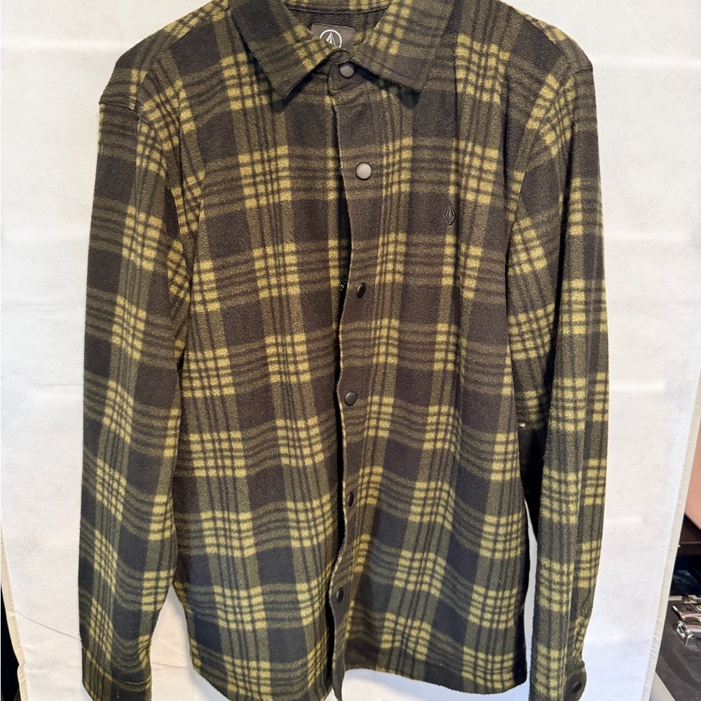 Volcom Green and Black Plaid Shirt Jacket
